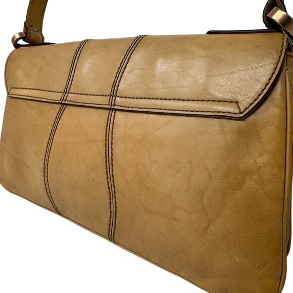 Gucci Vintage Camel Leather Shoulder Bag – Rare GG Logo, 2000s Minimalist Icon - Picture 4 of 14